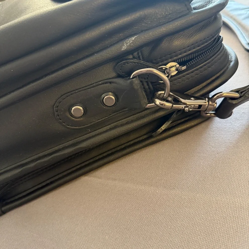 Dell Black Leather Laptop Messenger Bag Briefcase‎ Retractable handles